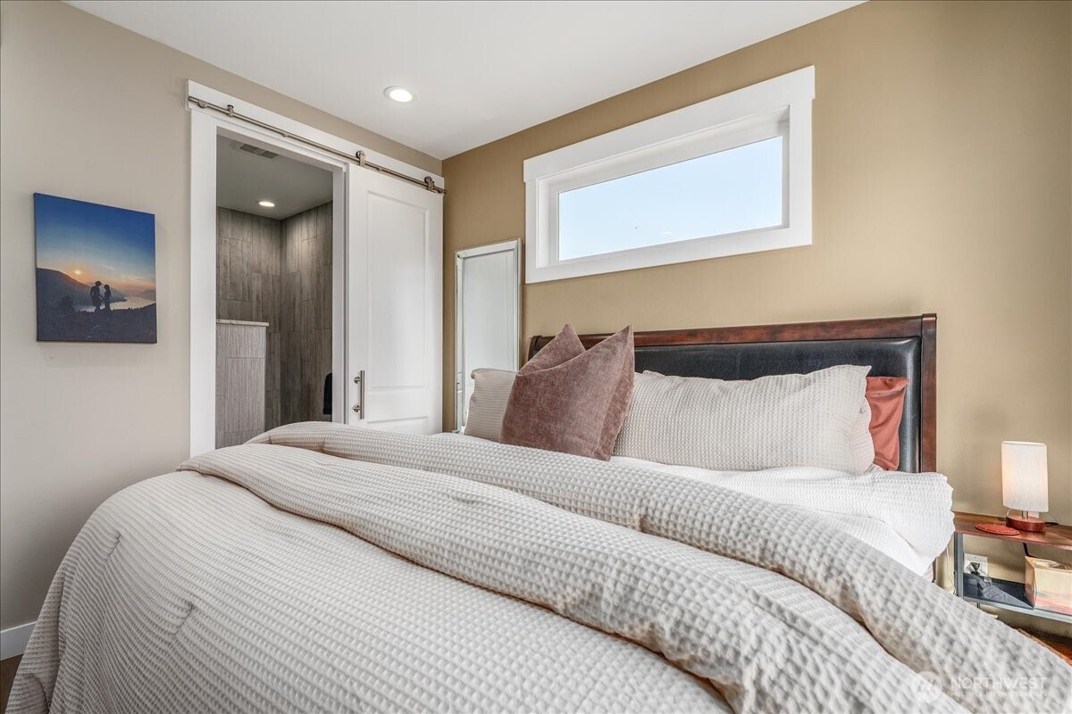750 Lakeshore Drive