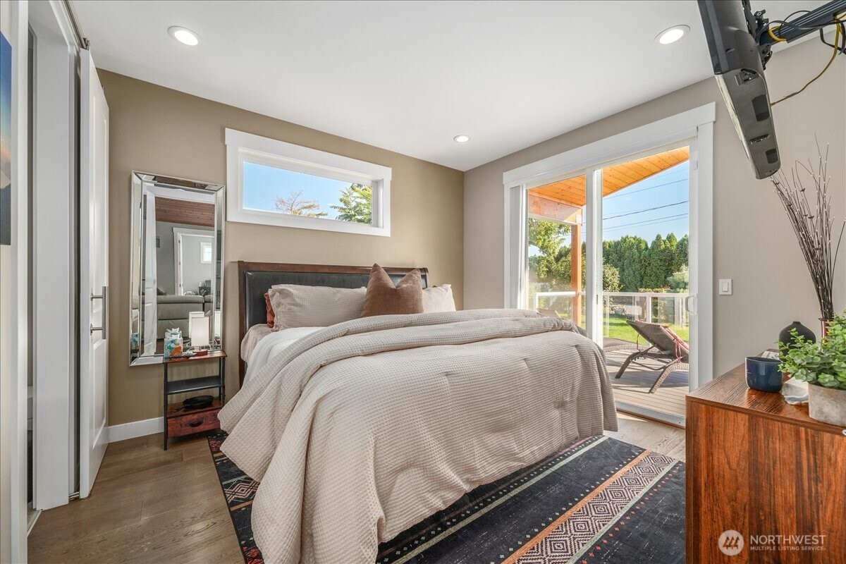 750 Lakeshore Drive