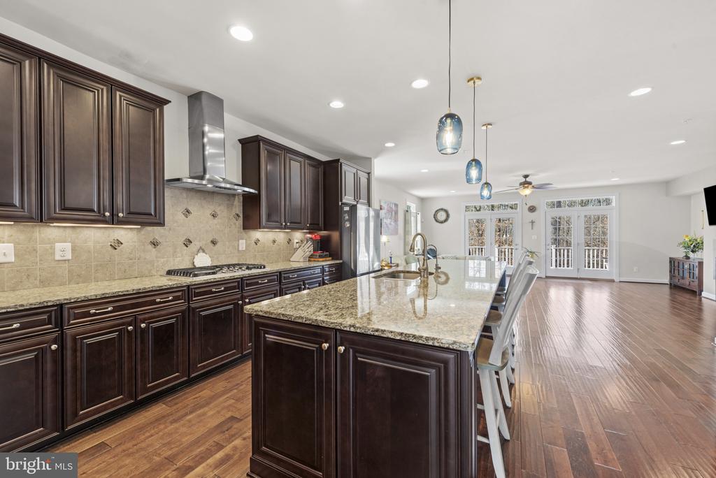 8700 SPRINGVALE DRIVE