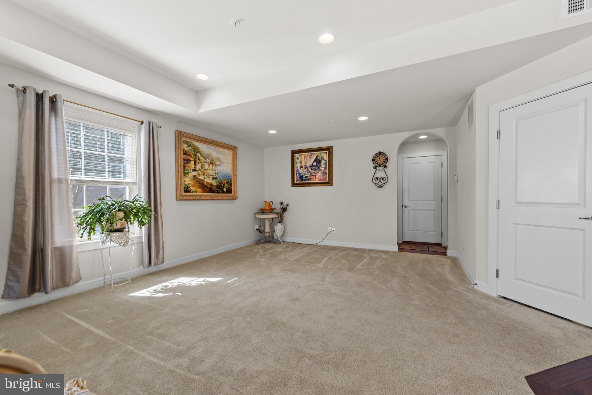 8700 SPRINGVALE DRIVE