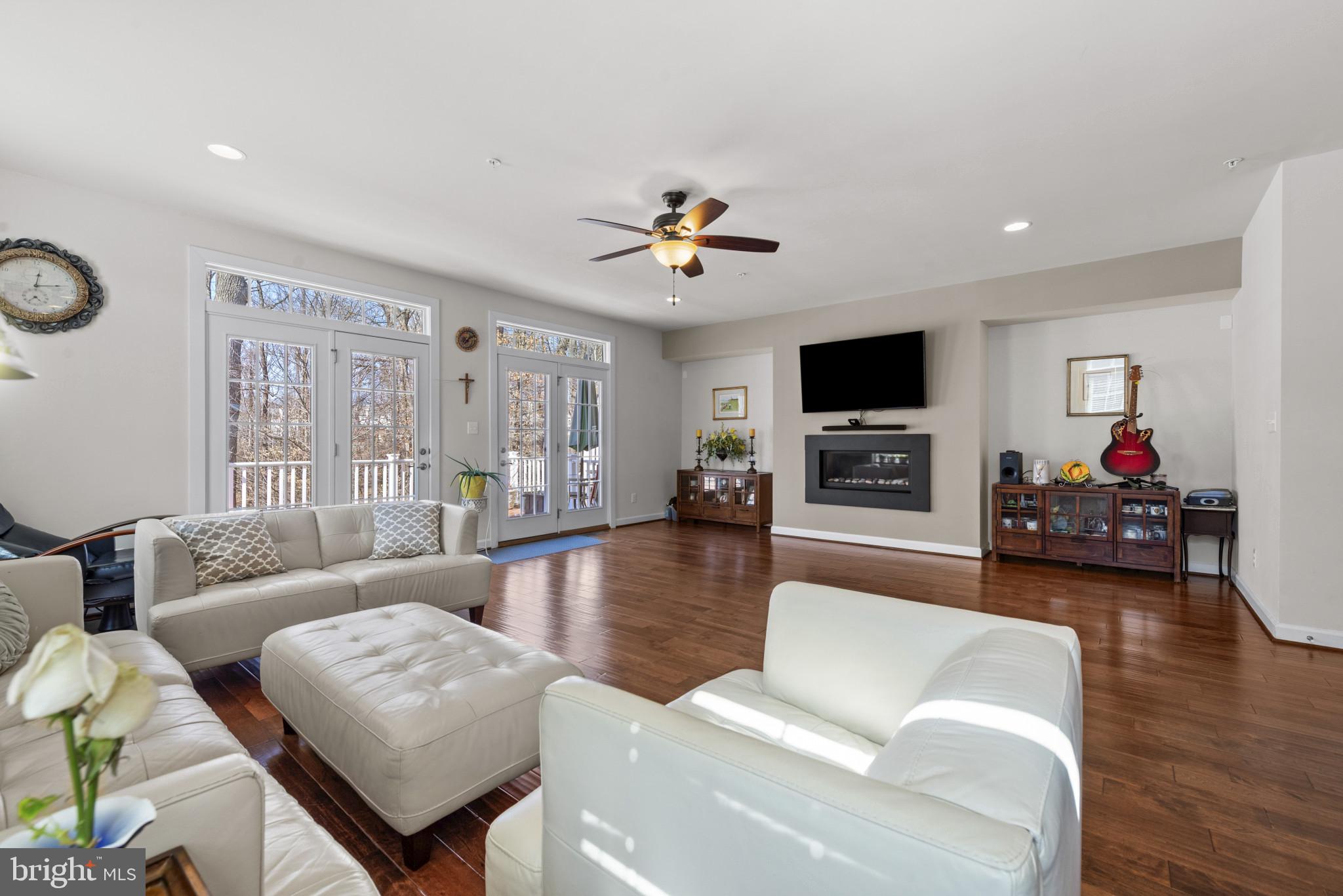 8700 SPRINGVALE DRIVE