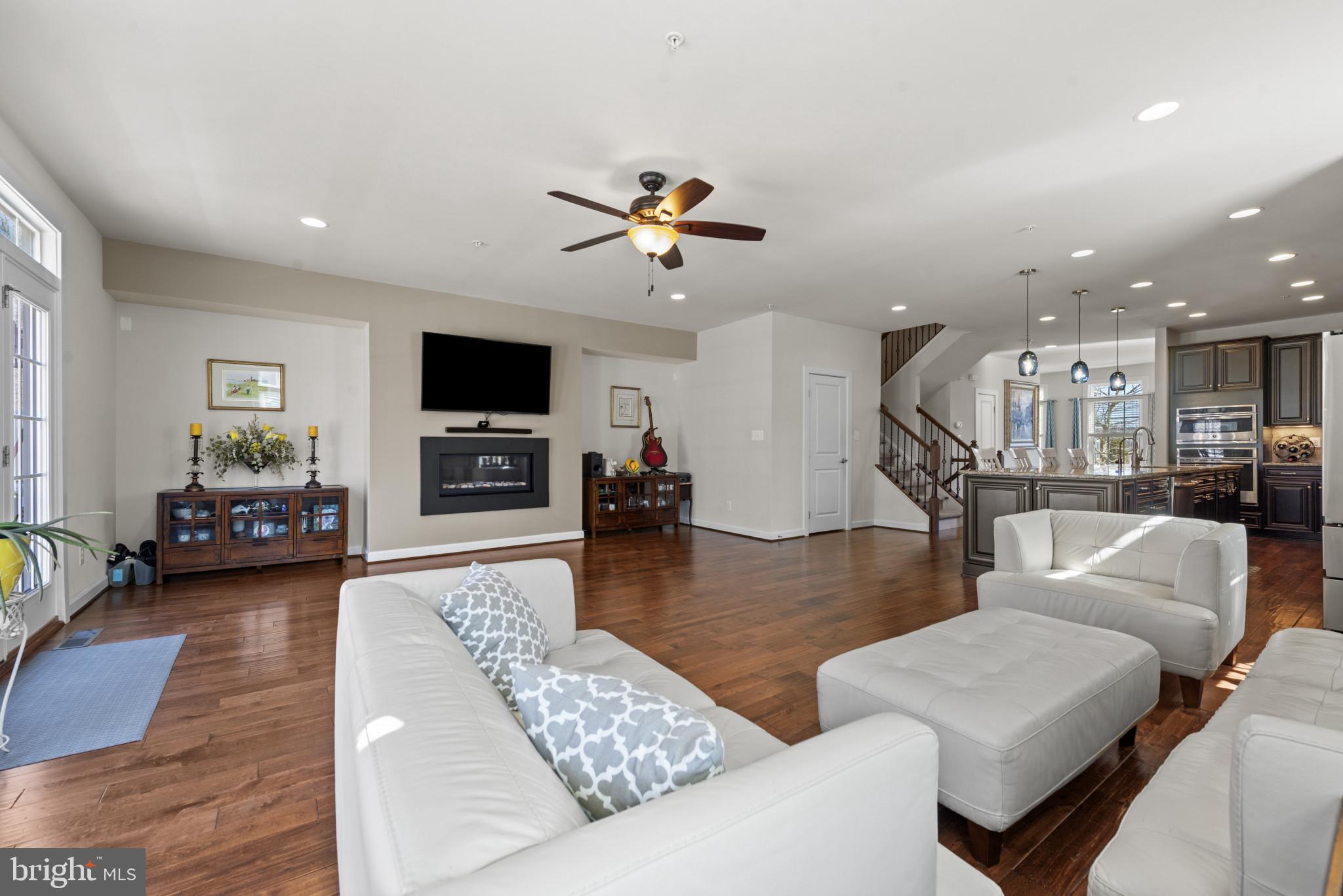 8700 SPRINGVALE DRIVE