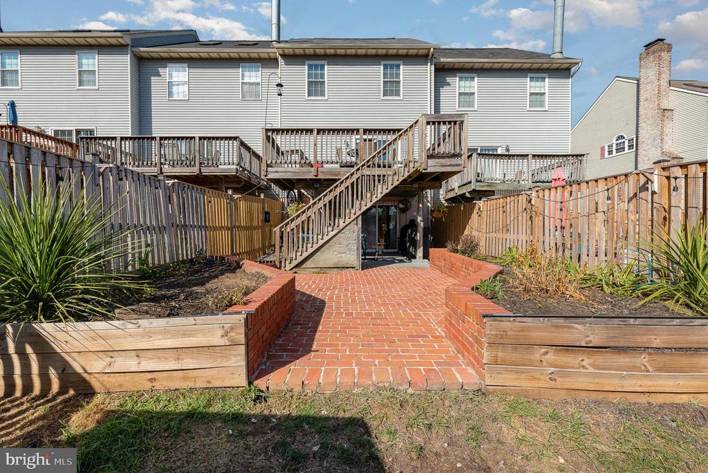 507 HANNA WAY