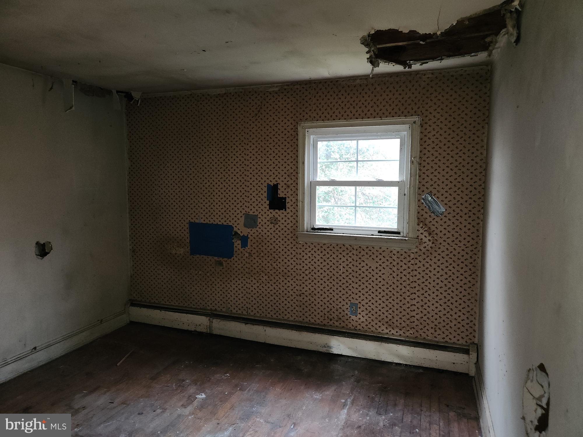 218 POTOMAC AVENUE