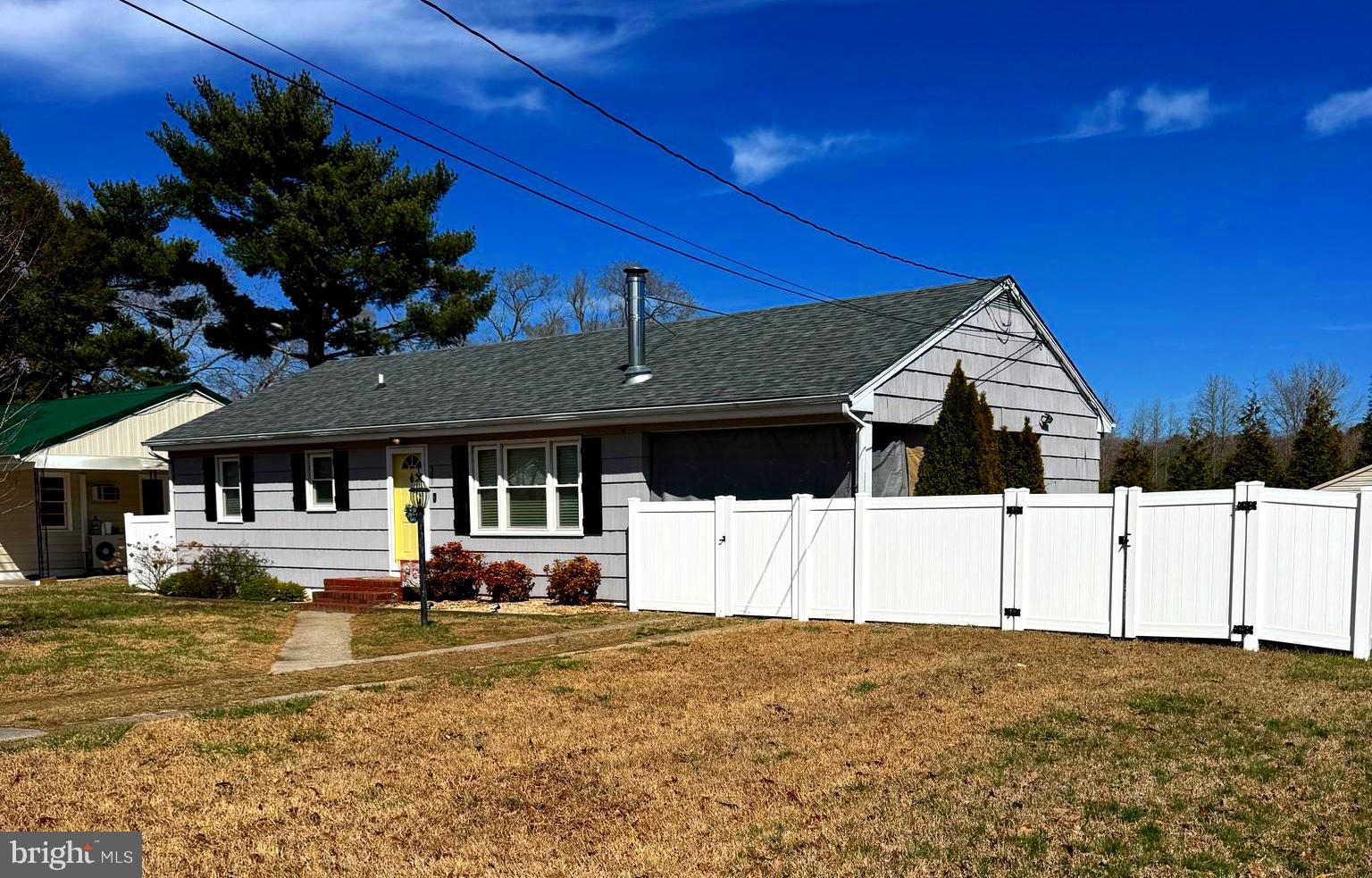 301 WOODCREST AVENUE