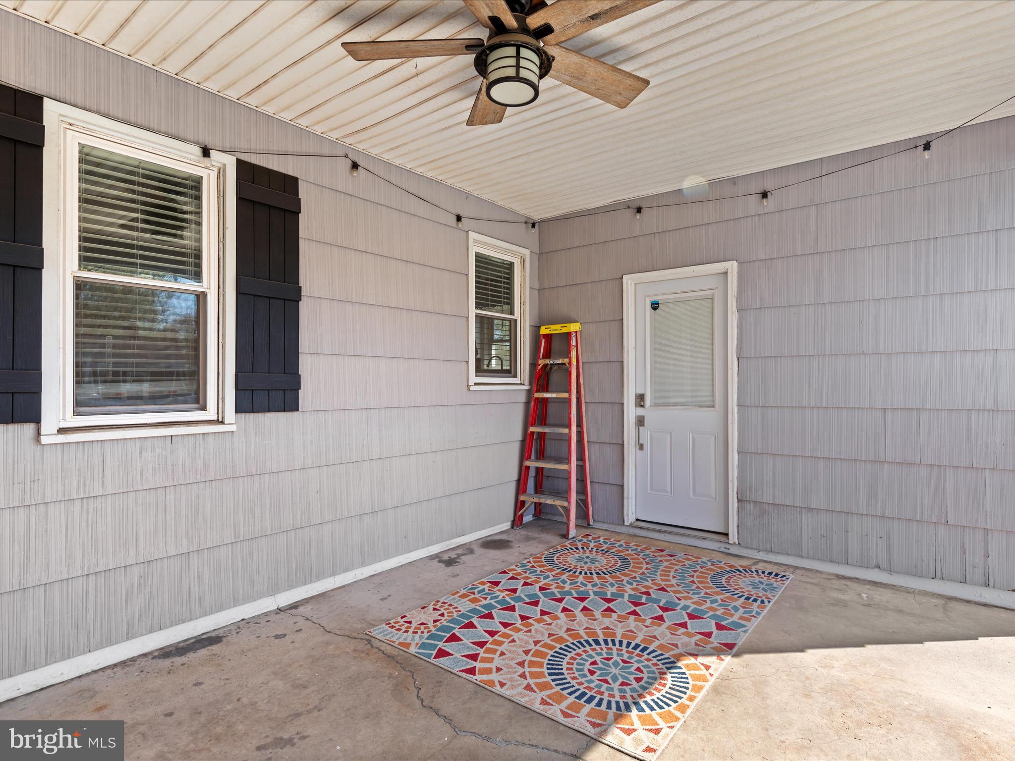 301 WOODCREST AVENUE