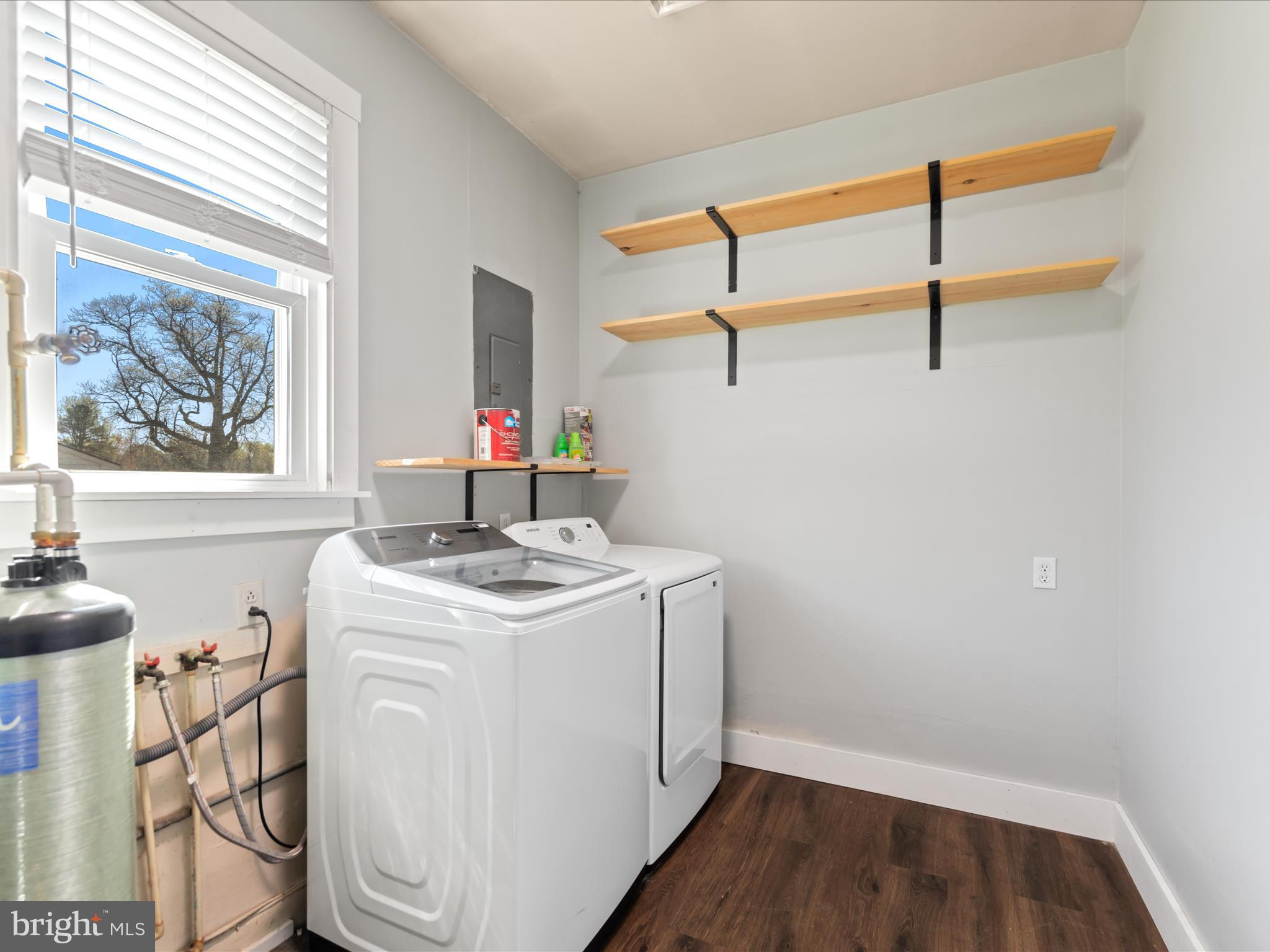 301 WOODCREST AVENUE