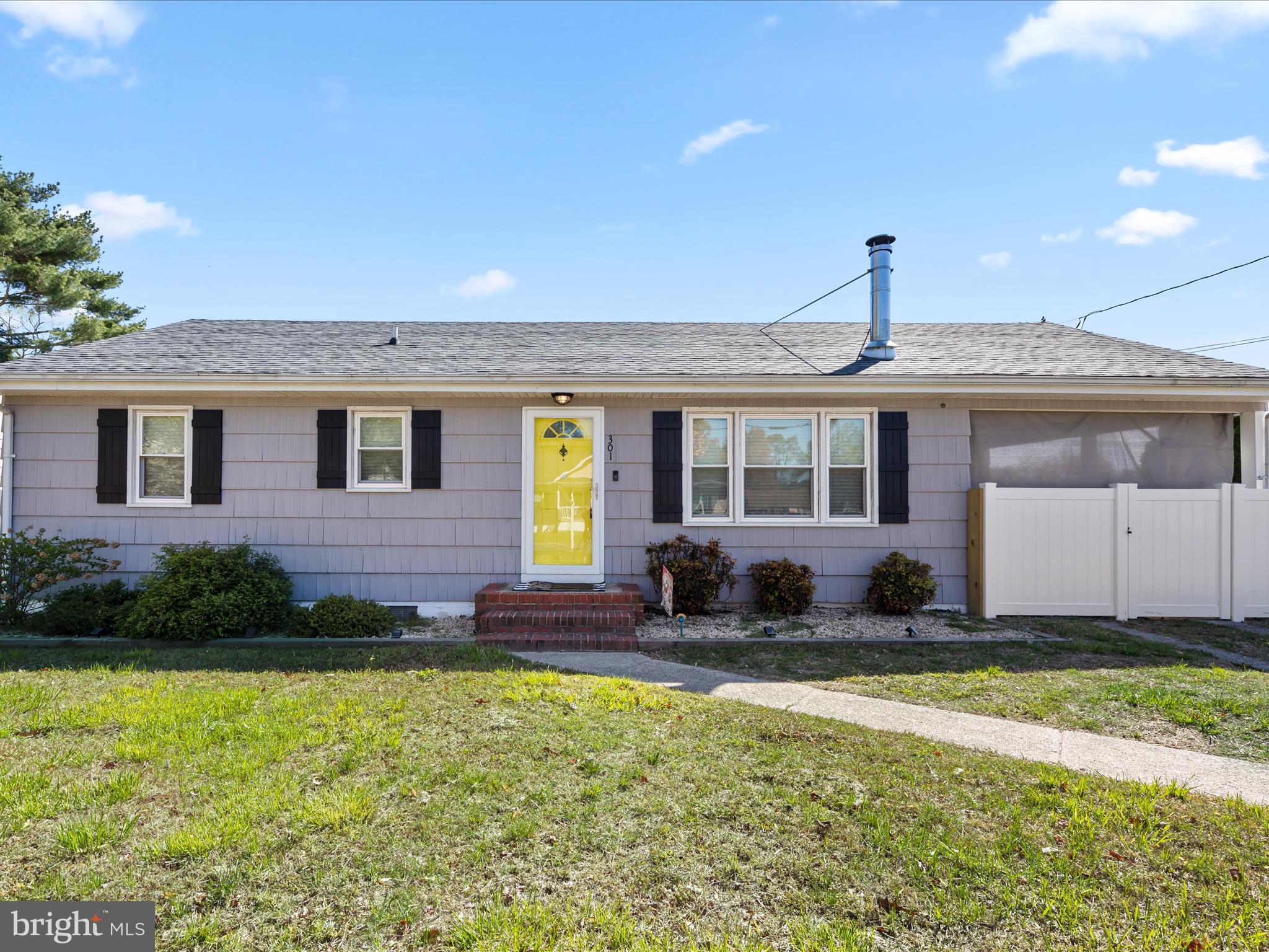 301 WOODCREST AVENUE