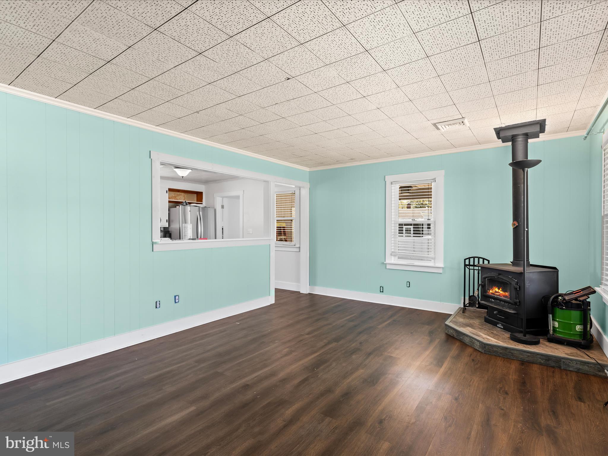 301 WOODCREST AVENUE