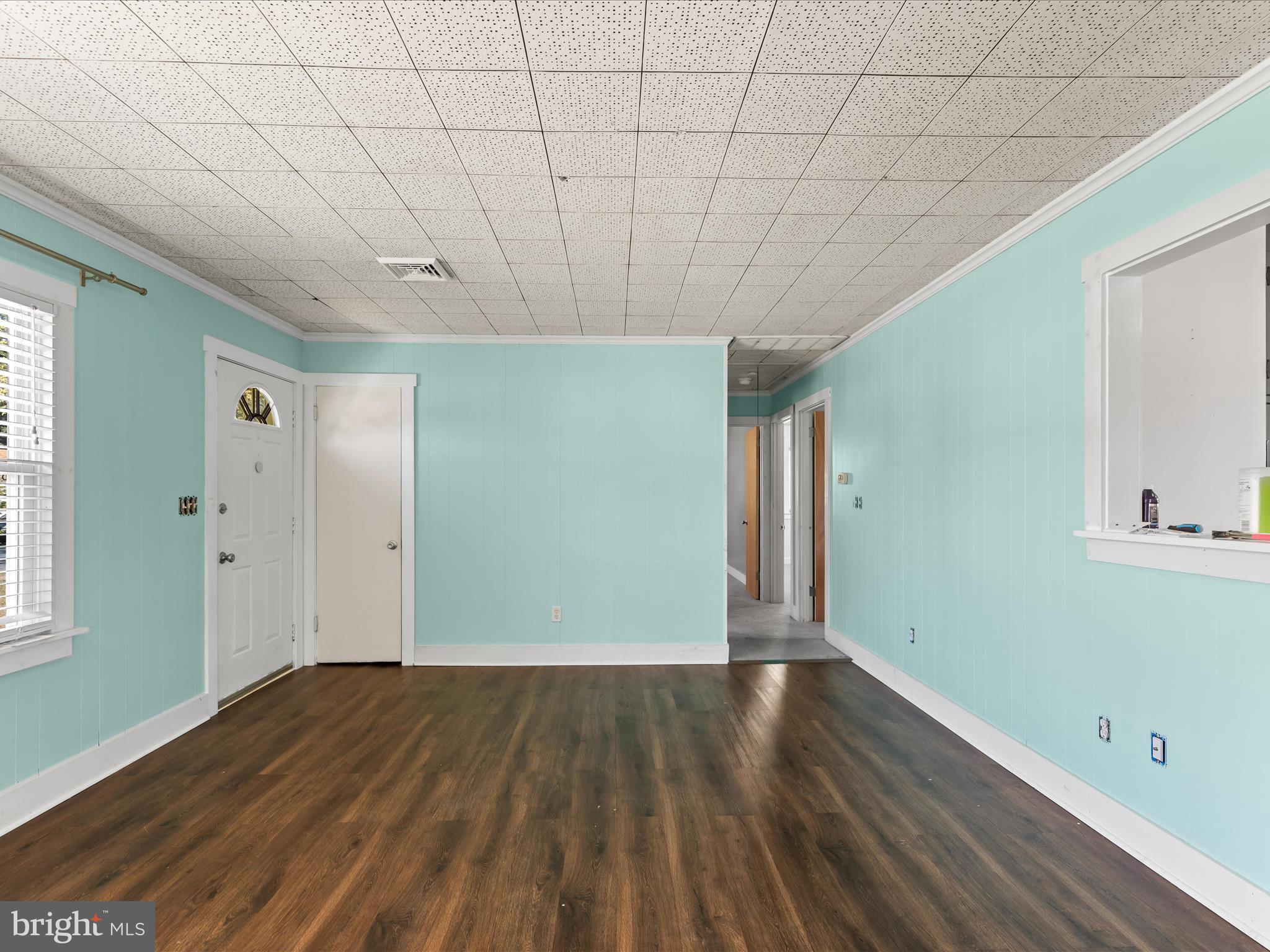 301 WOODCREST AVENUE