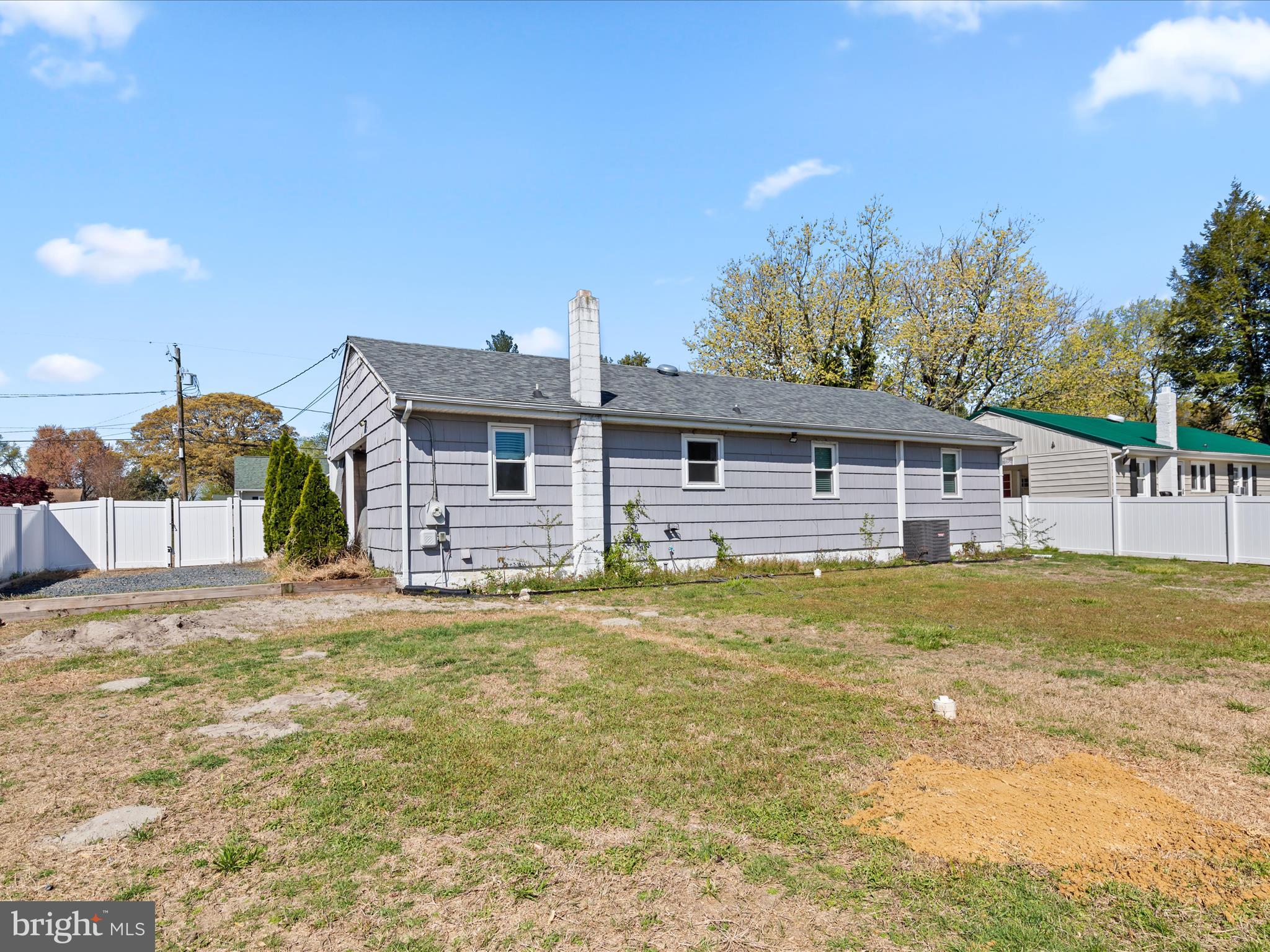 301 WOODCREST AVENUE