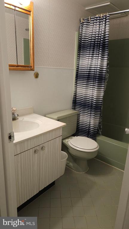 1 133RD STREET 301B02