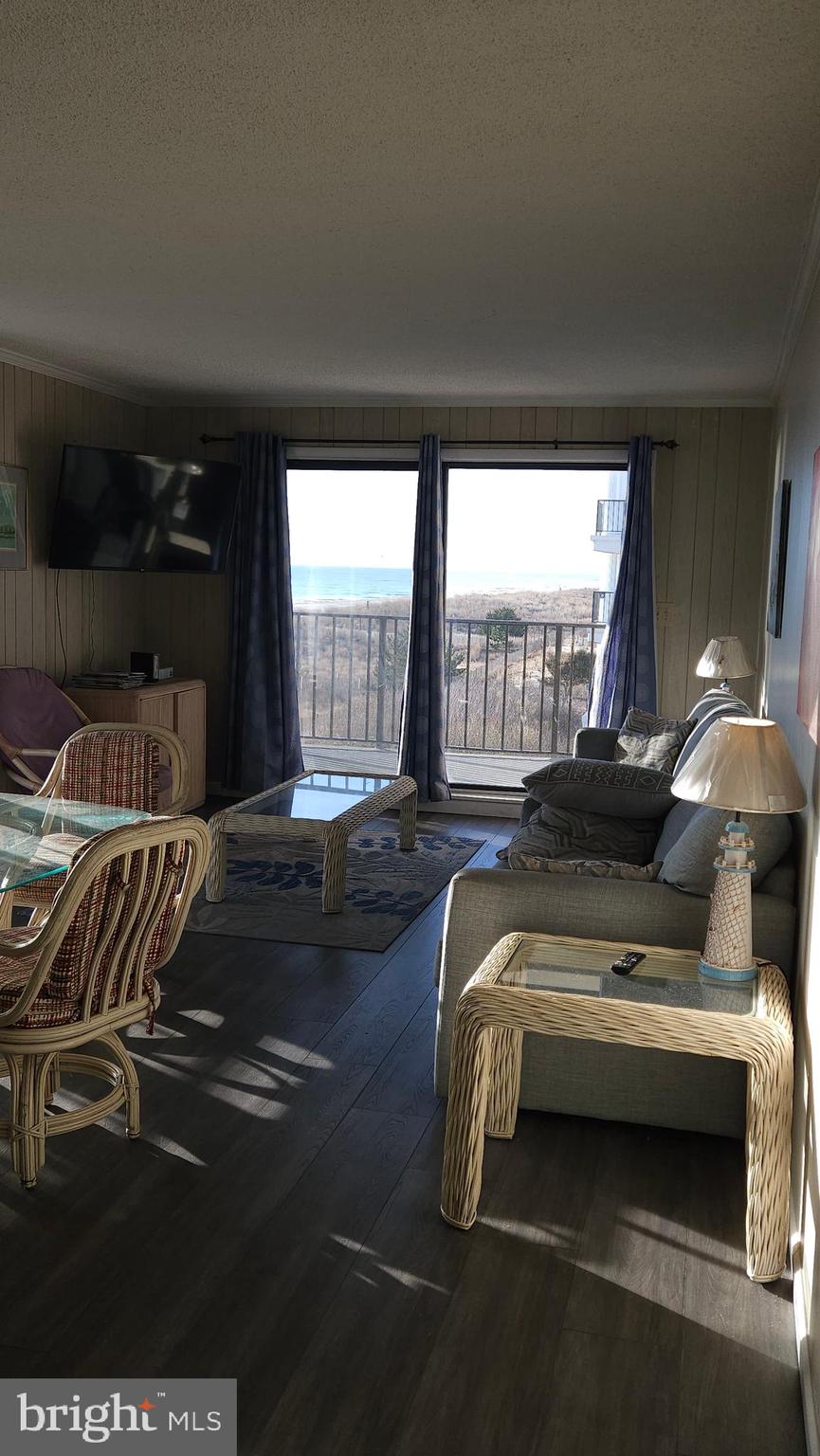 1 133RD STREET 301B02