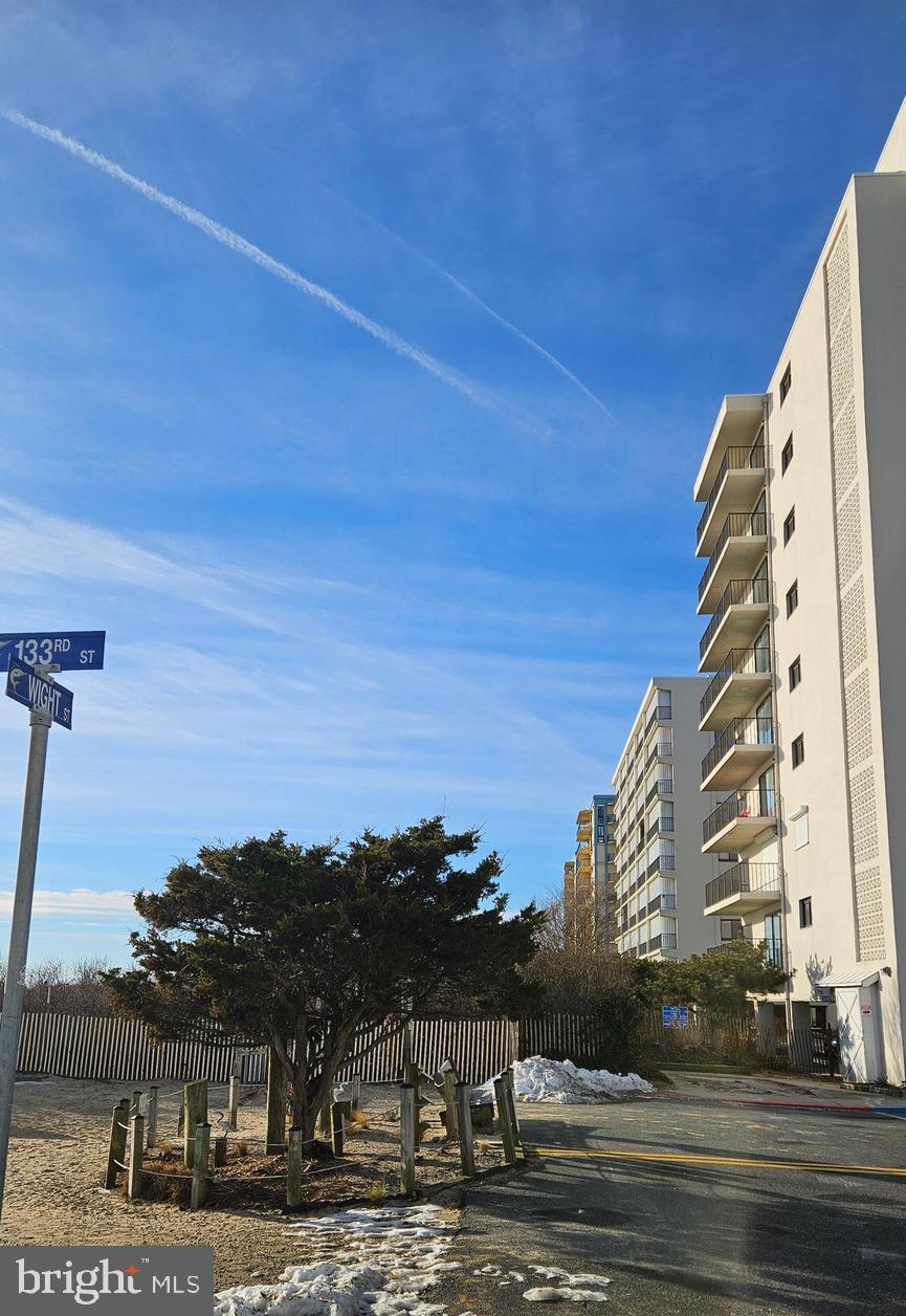 1 133RD STREET 301B02