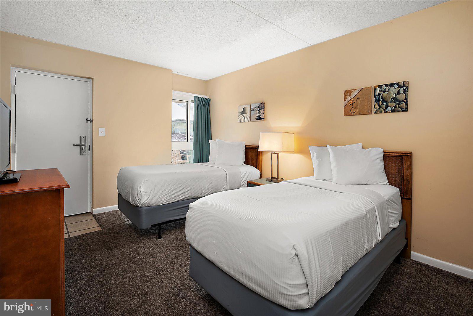 302 32ND STREET 103 BAY CLUB