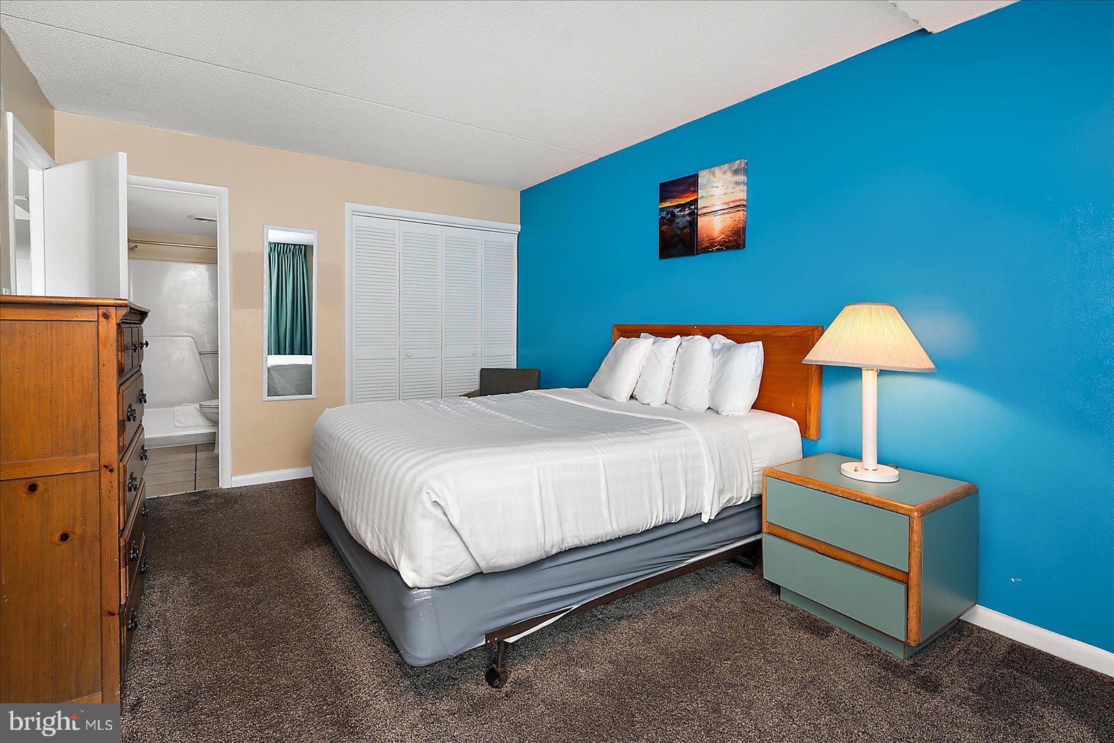 302 32ND STREET 103 BAY CLUB