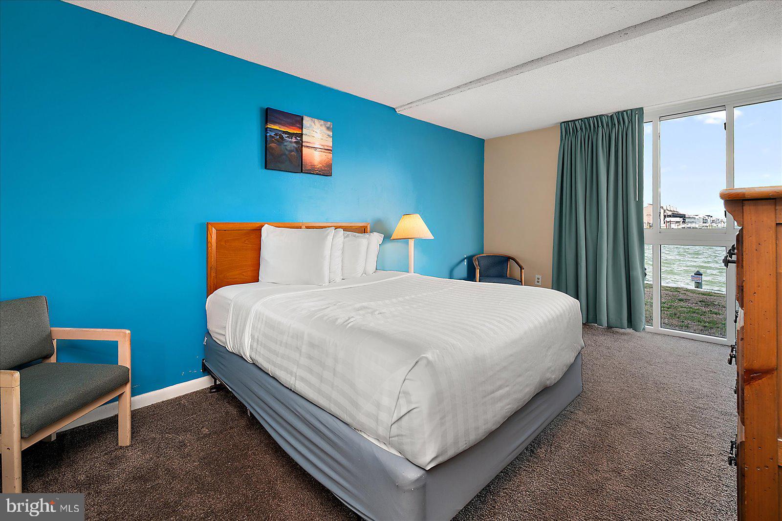 302 32ND STREET 103 BAY CLUB