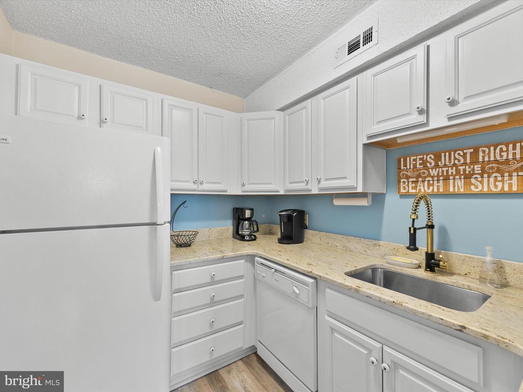 6 127TH STREET 401