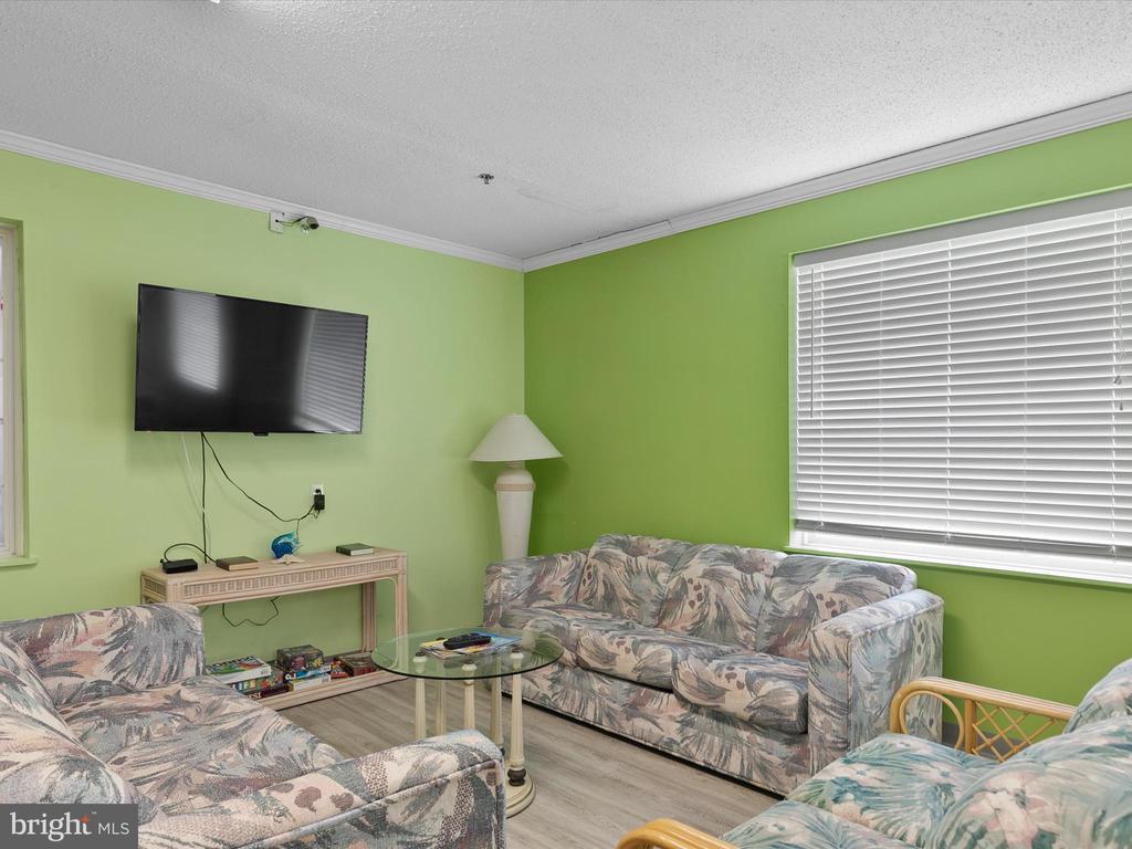 6 127TH STREET 401