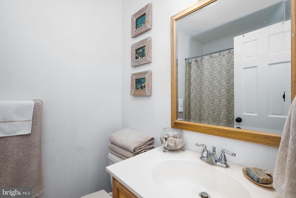 720 RUSTY ANCHOR ROAD 41C