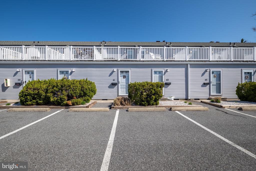 720 RUSTY ANCHOR ROAD 41C