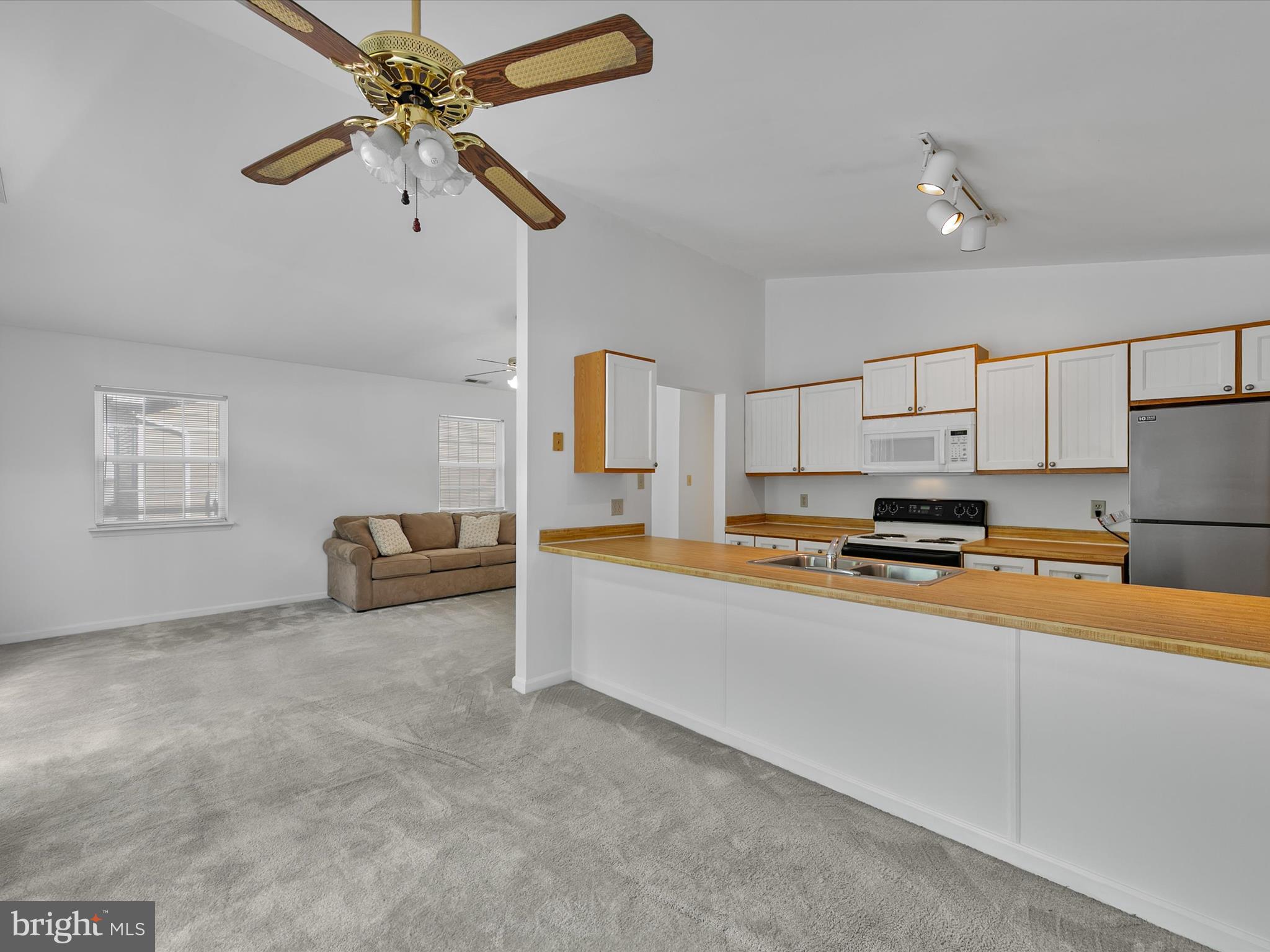 1288 OCEAN PARKWAY