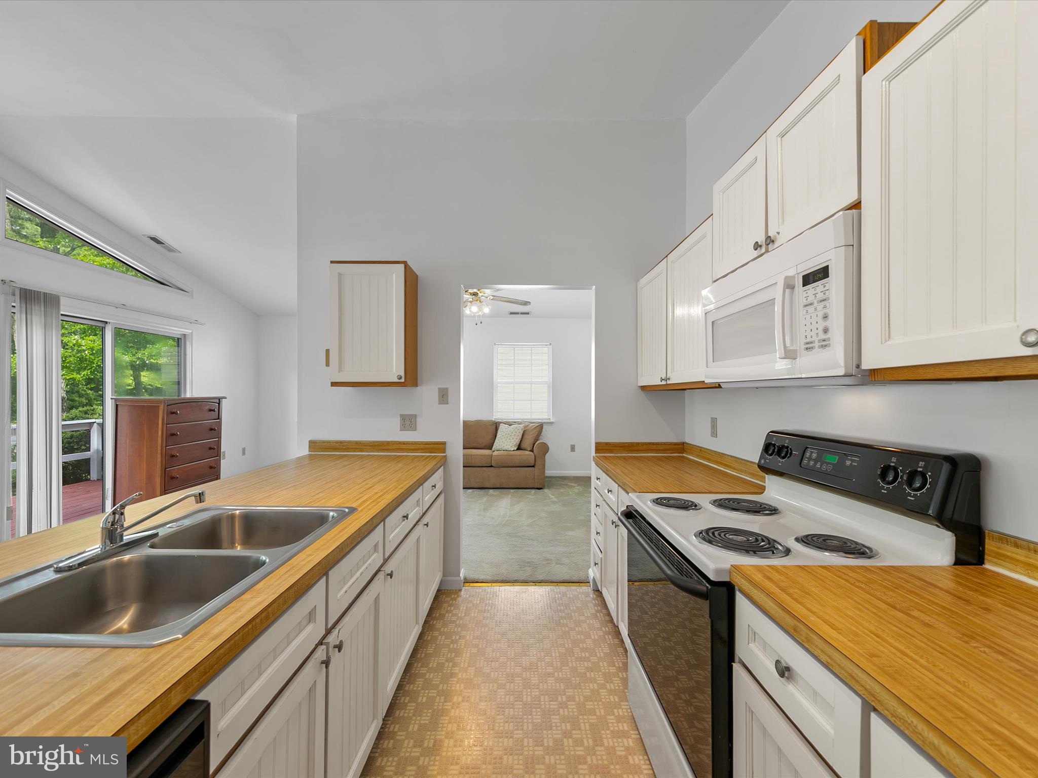1288 OCEAN PARKWAY