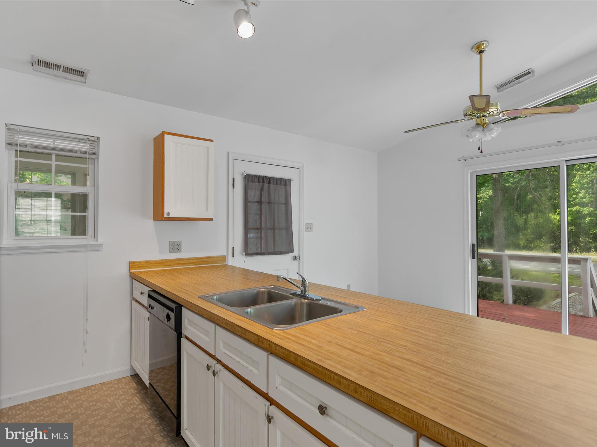 1288 OCEAN PARKWAY