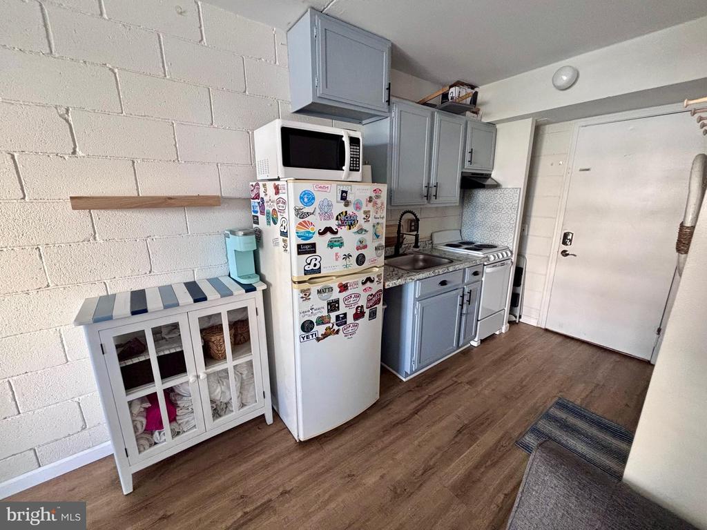 11 62ND STREET 212