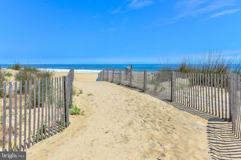 11 62ND STREET 212