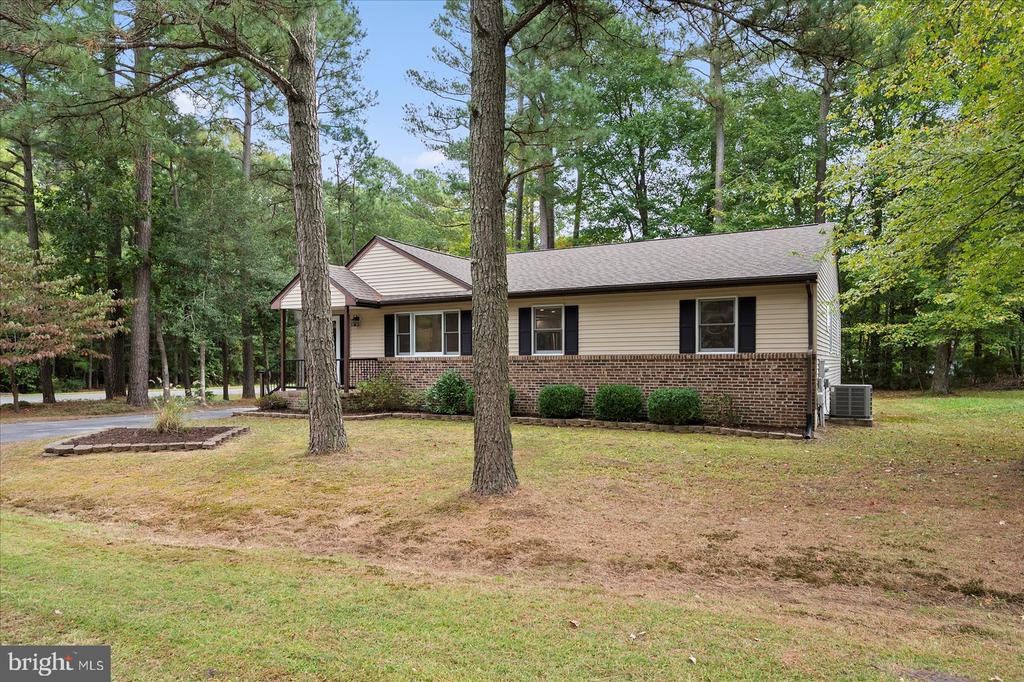 152 CAMELOT CIRCLE