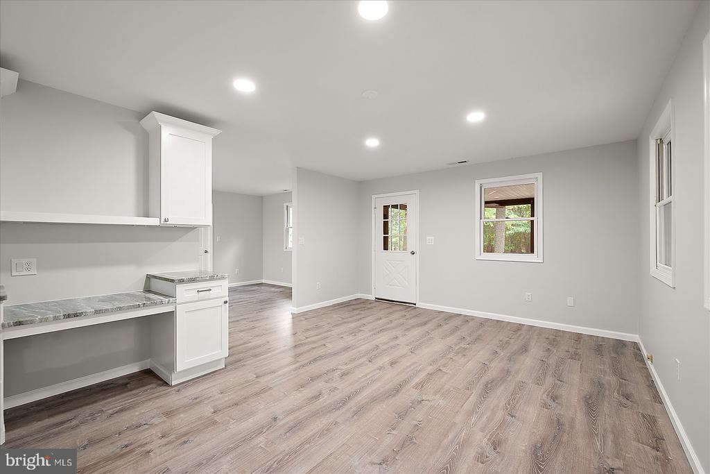 152 CAMELOT CIRCLE