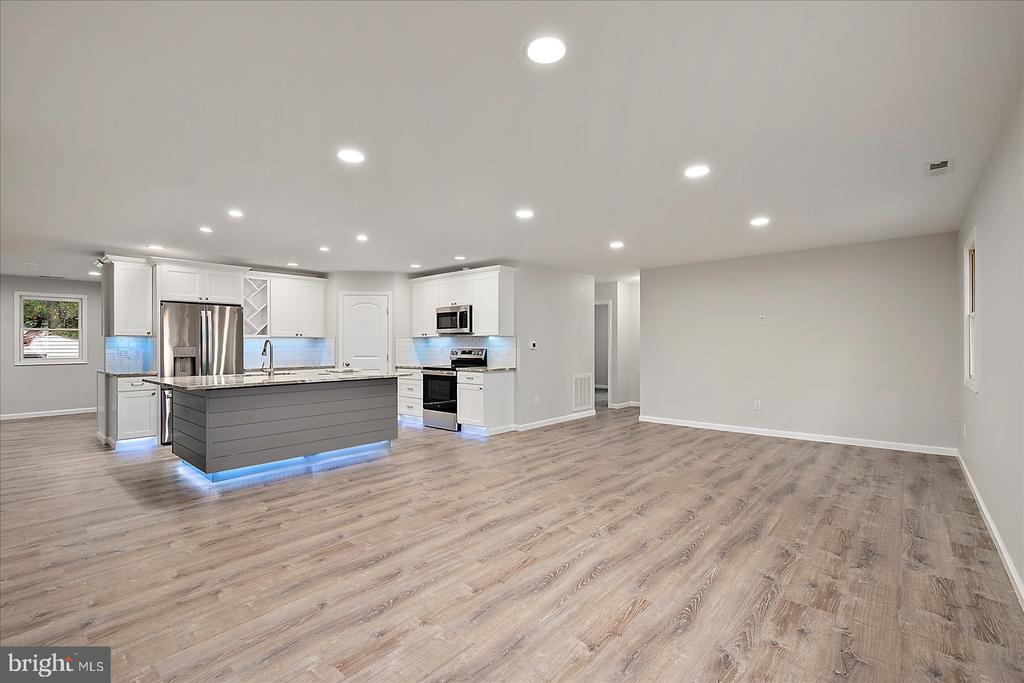 152 CAMELOT CIRCLE