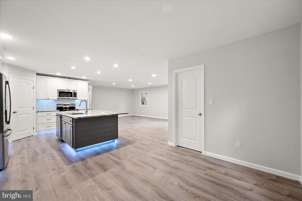 152 CAMELOT CIRCLE