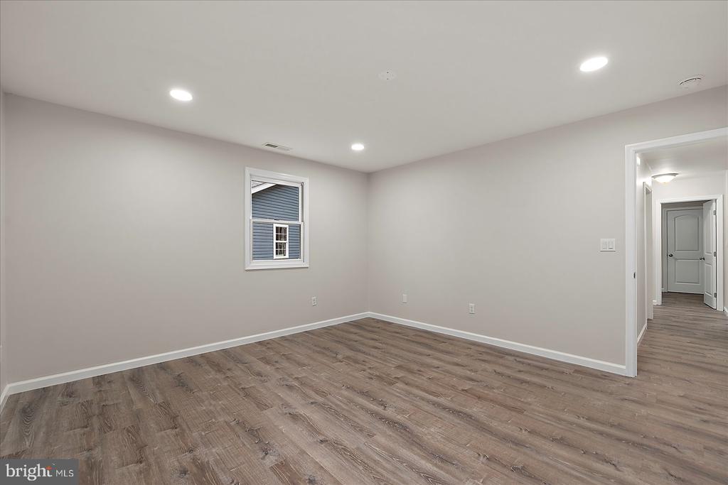 152 CAMELOT CIRCLE