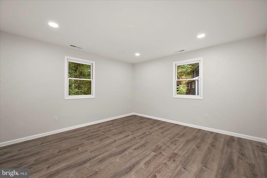 152 CAMELOT CIRCLE