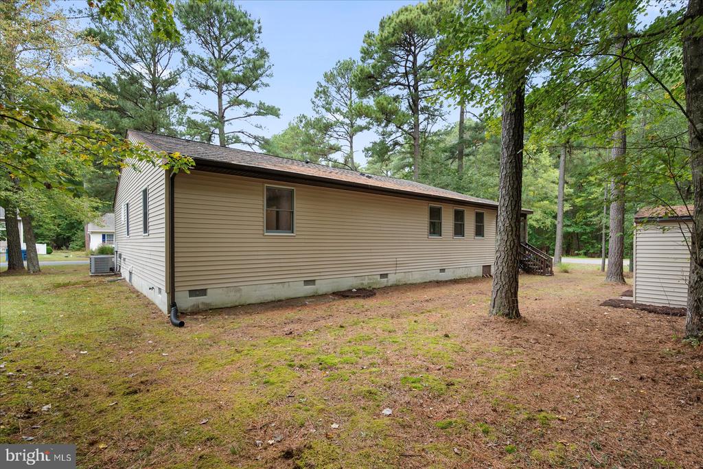 152 CAMELOT CIRCLE