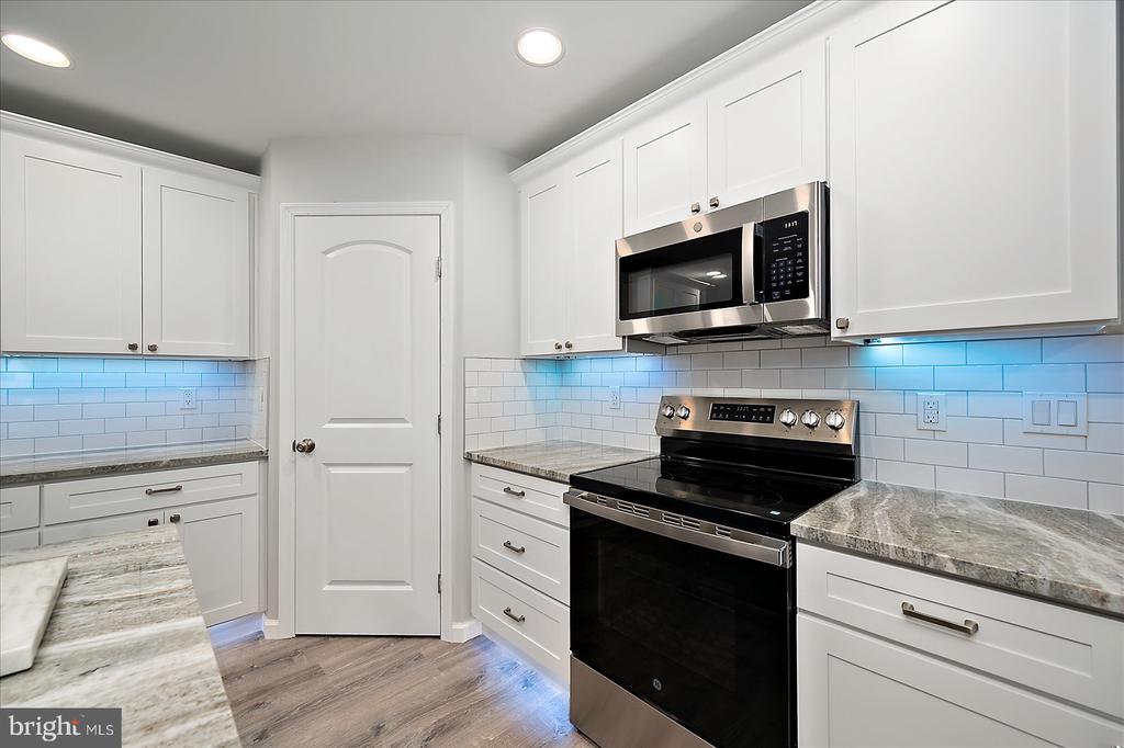 152 CAMELOT CIRCLE