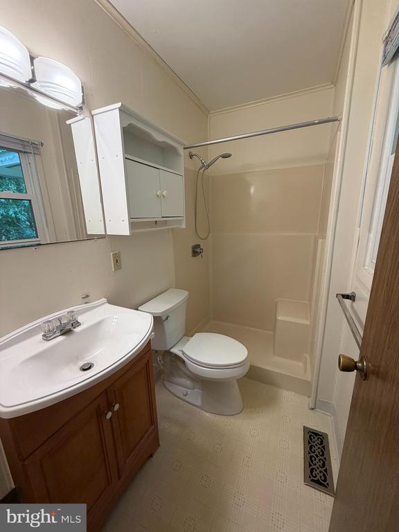 3 CROWS NEST LANE