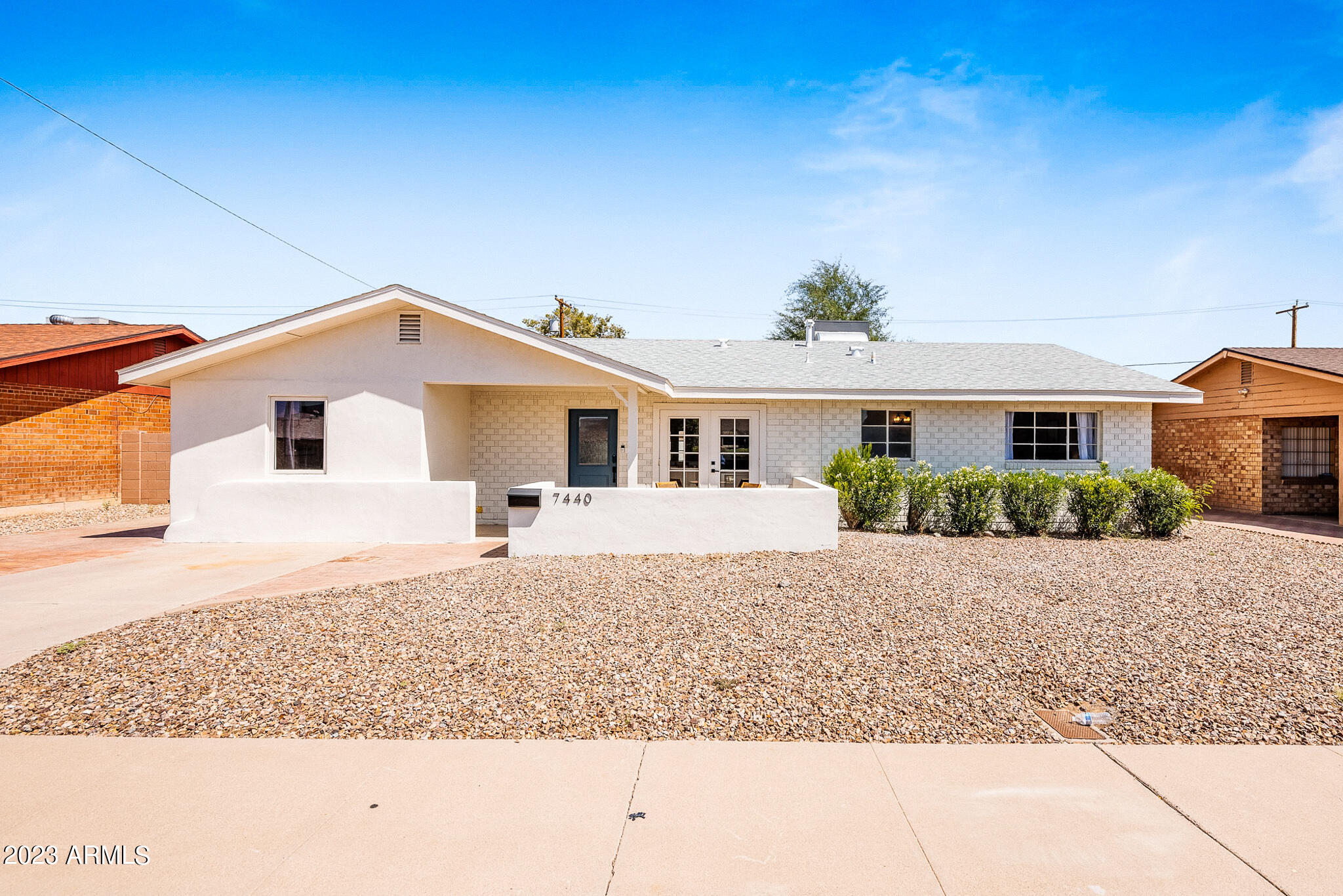 7440 E HUBBELL Street