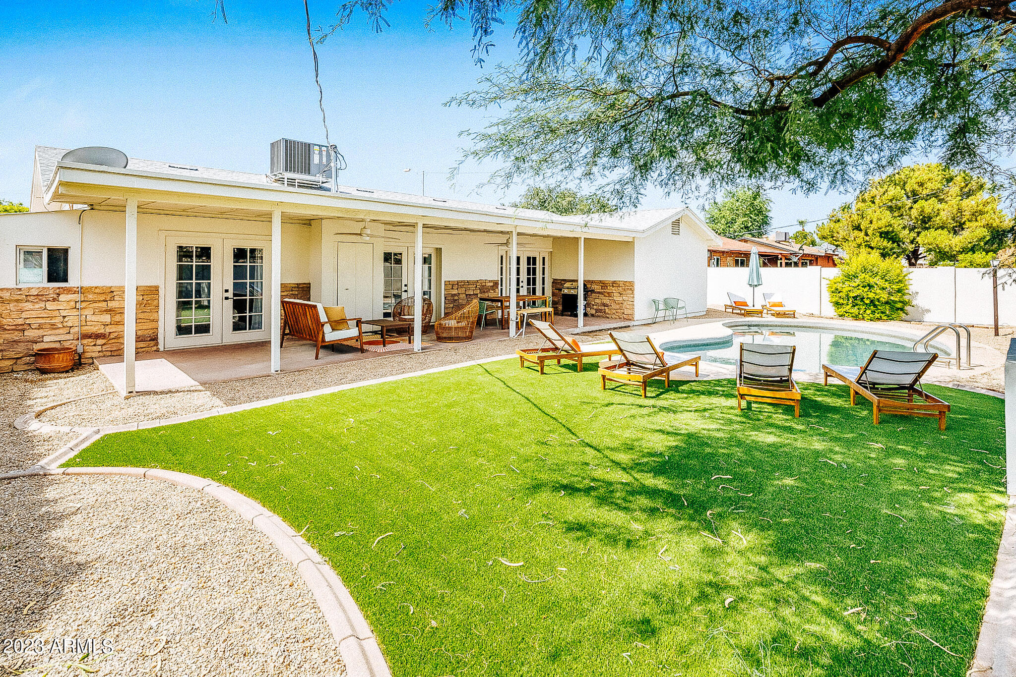 7440 E HUBBELL Street