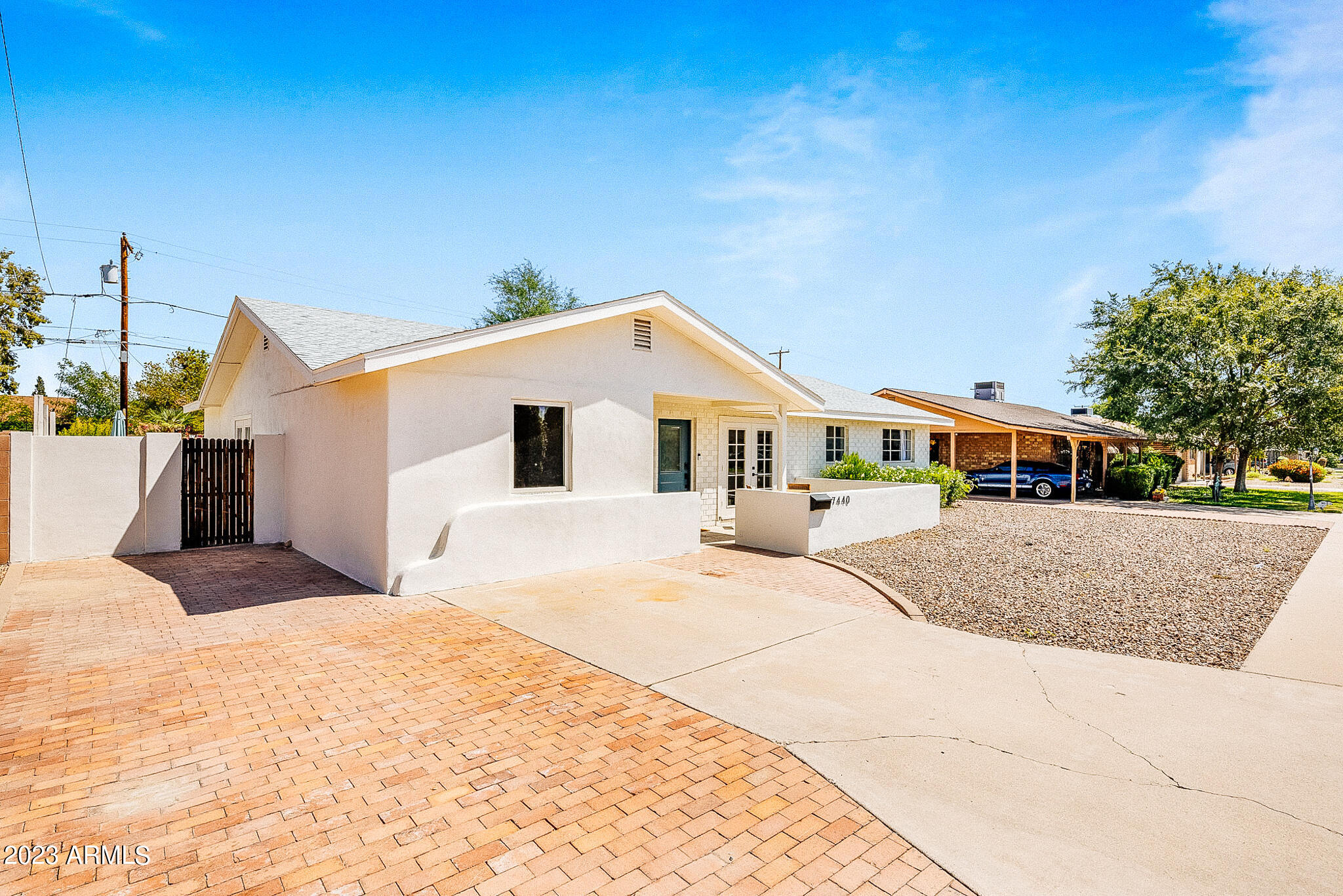 7440 E HUBBELL Street