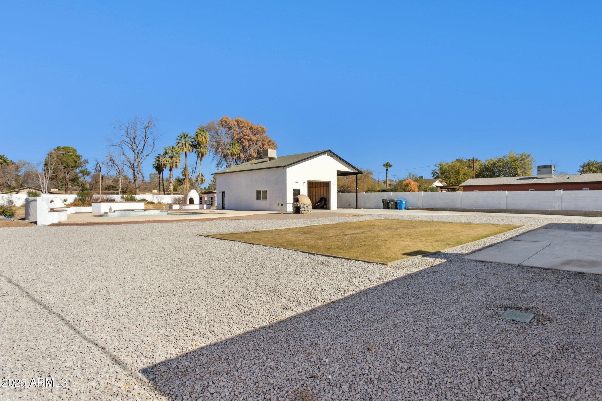 3312 E FLOWER Street