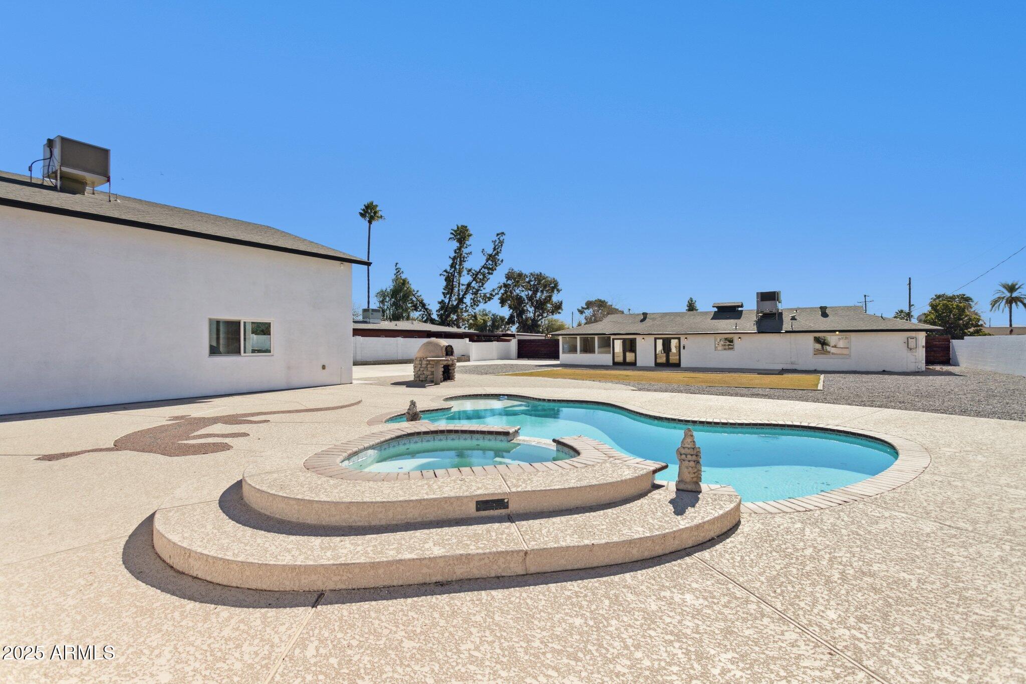 3312 E FLOWER Street