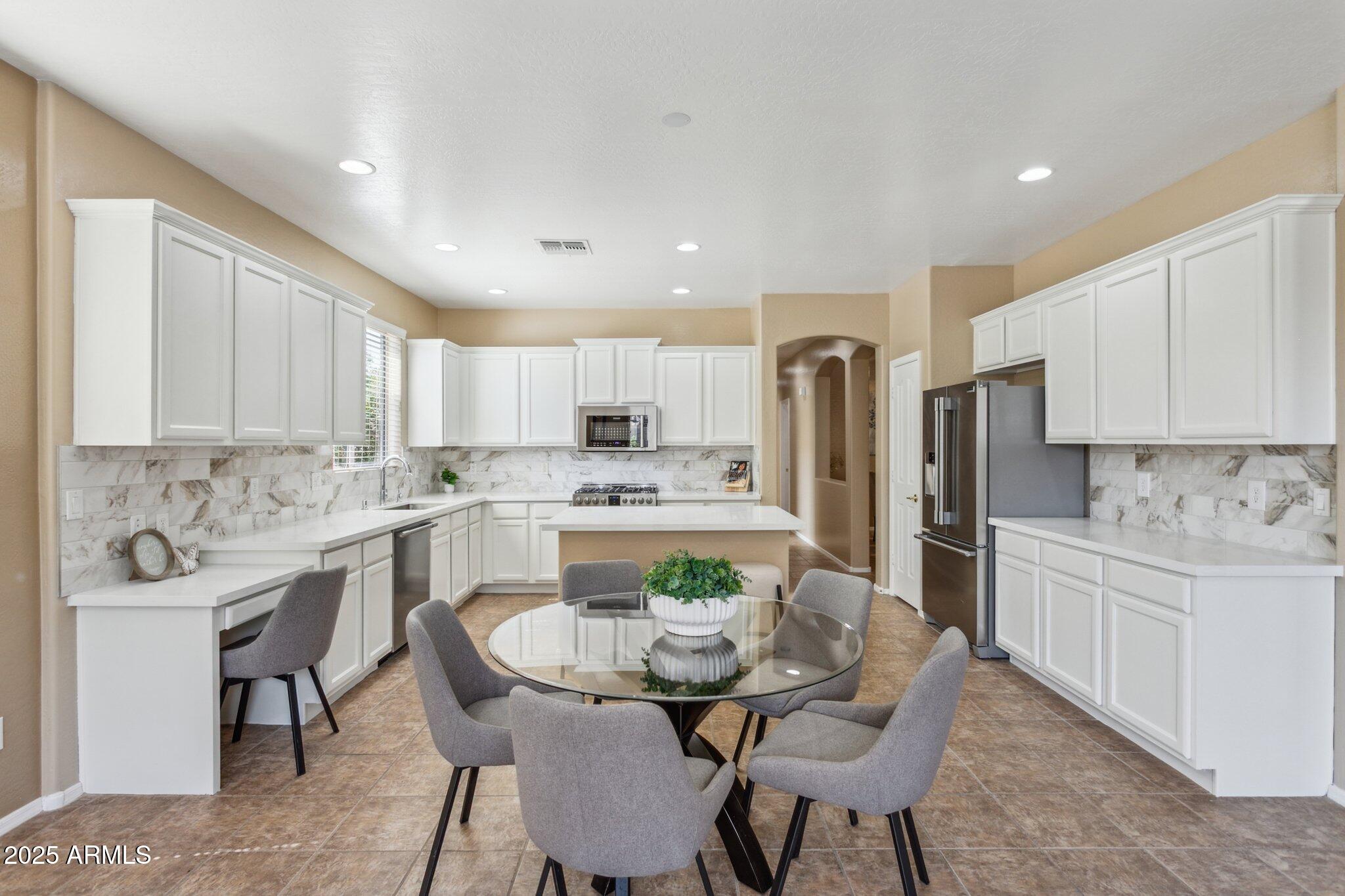 4159 E SHANNON Street