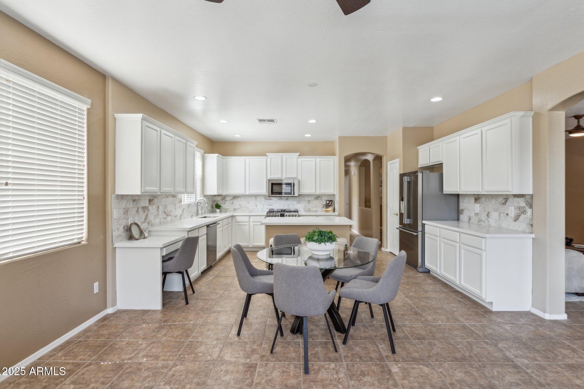 4159 E SHANNON Street