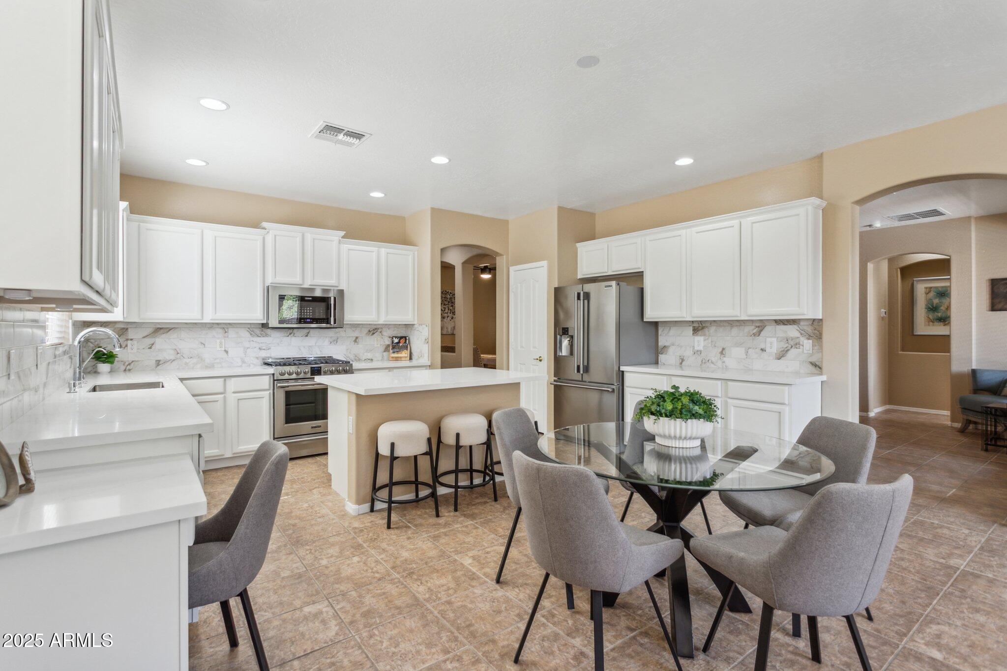 4159 E SHANNON Street