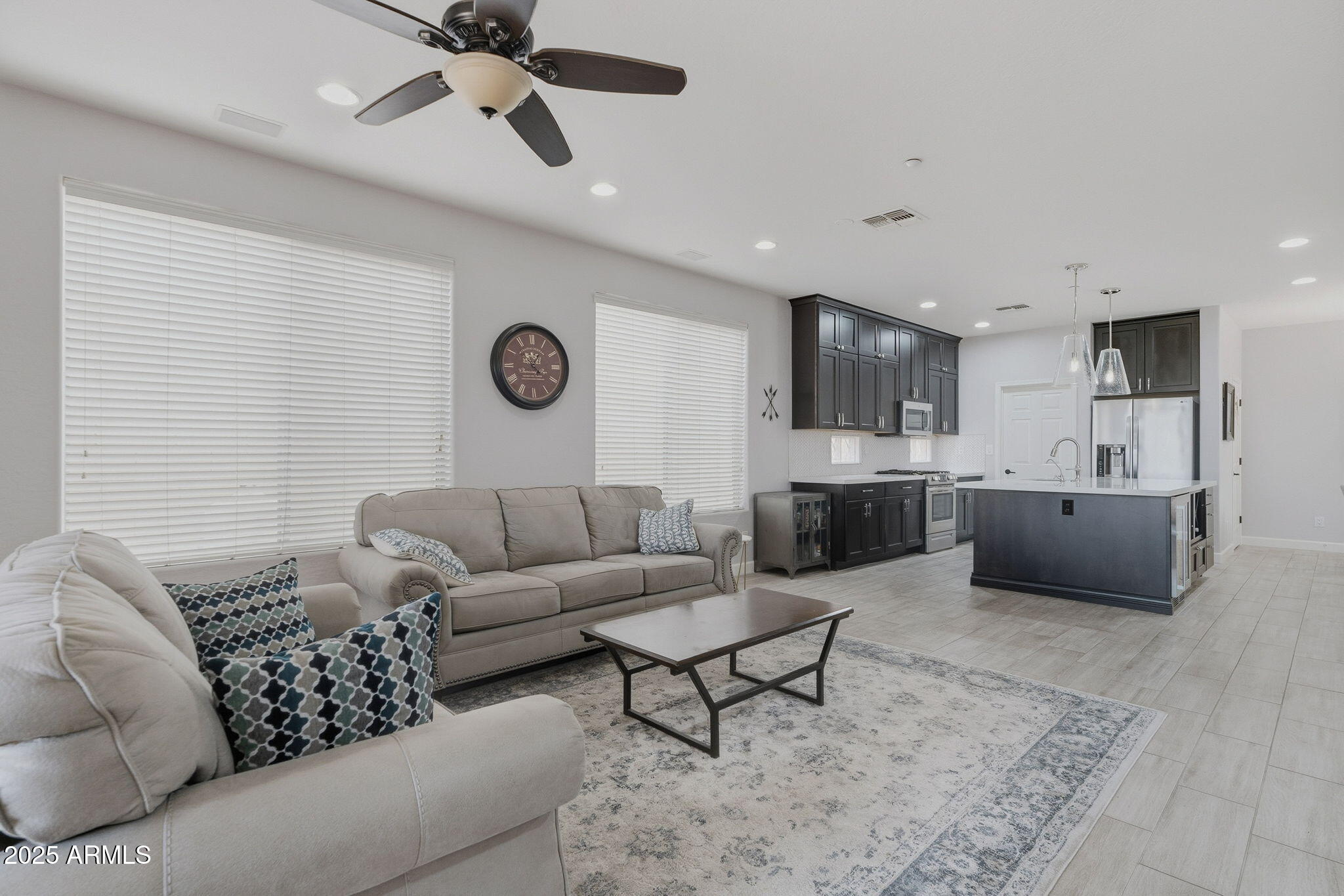 41124 N PRESTANCIA Drive