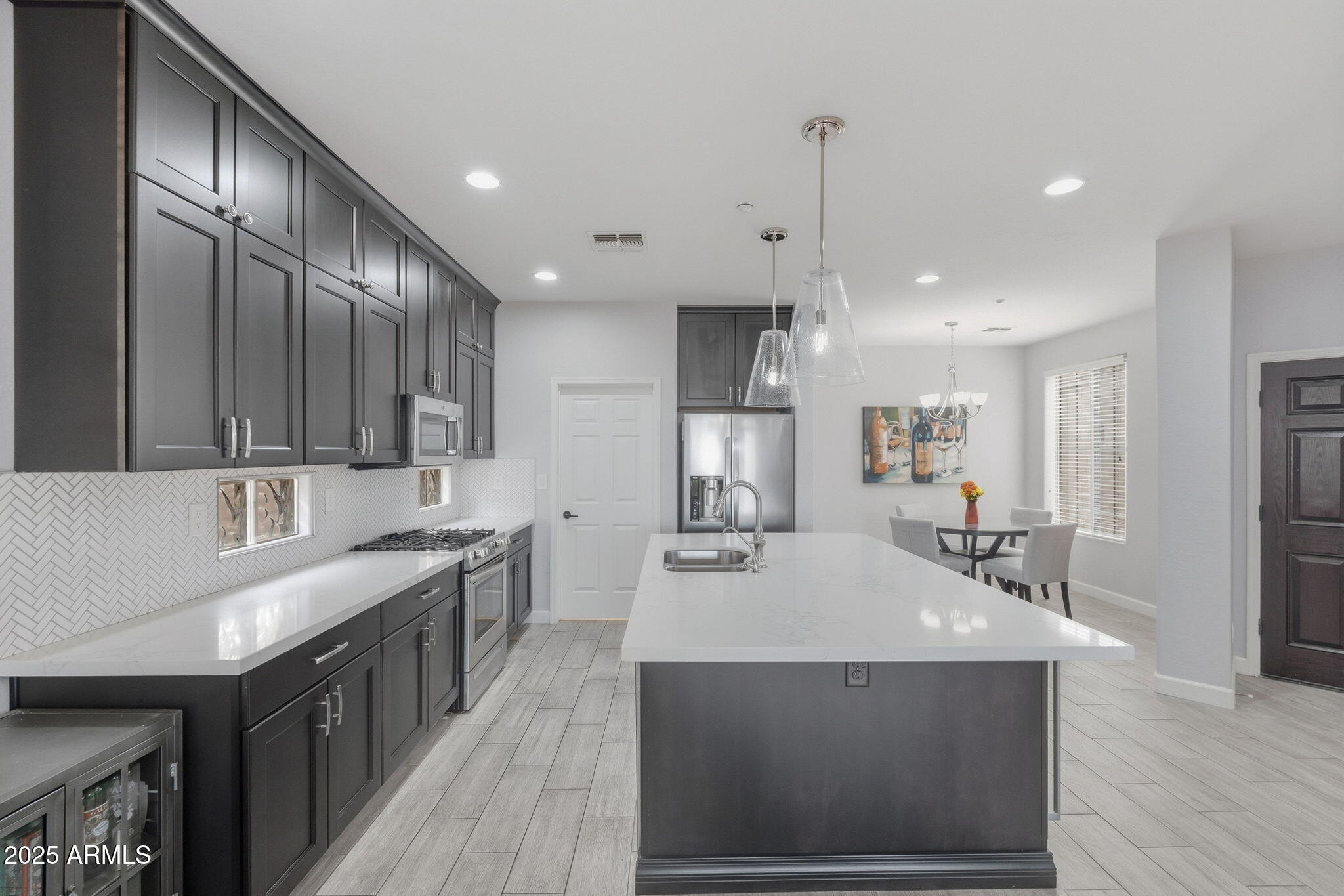 41124 N PRESTANCIA Drive