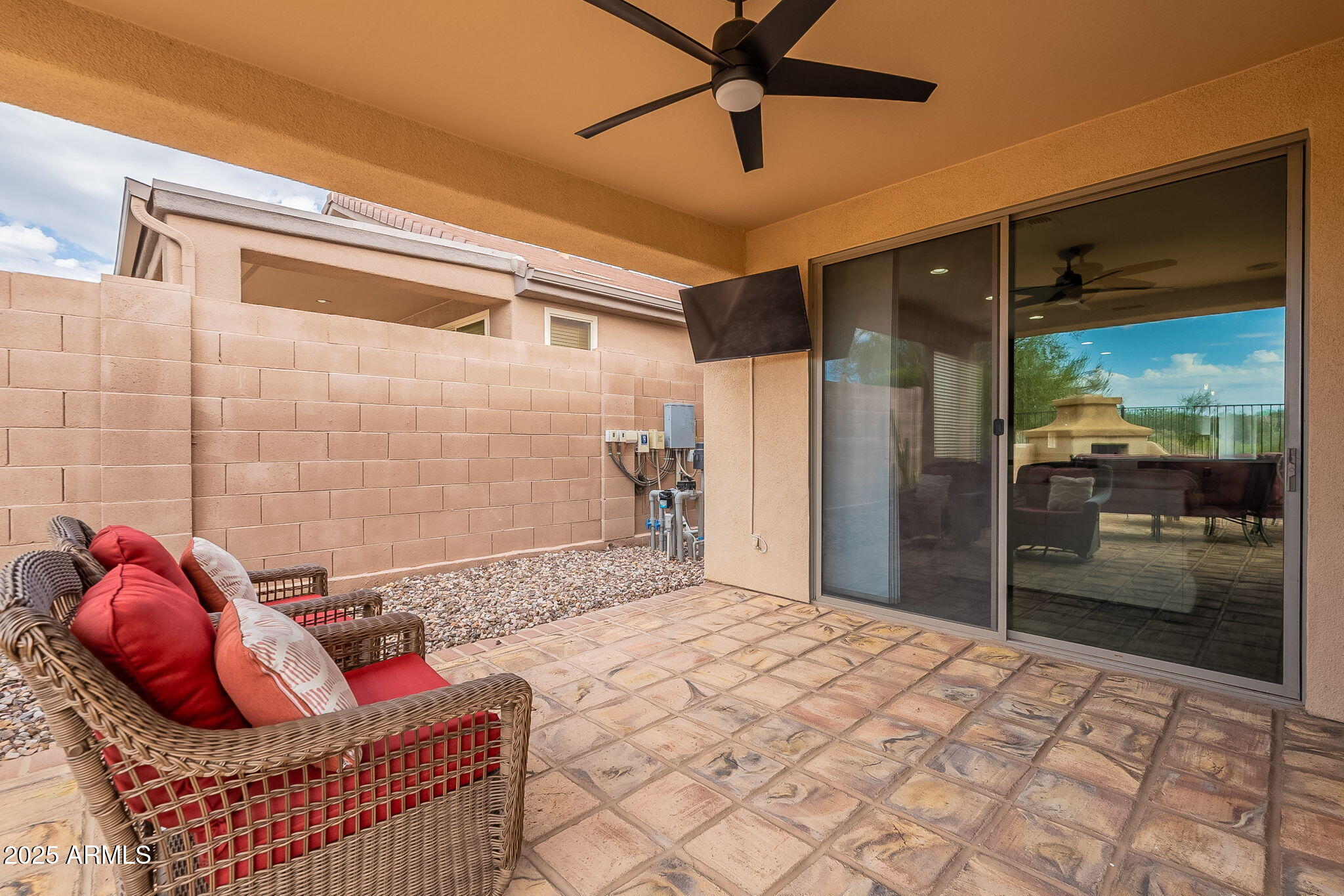 41124 N PRESTANCIA Drive